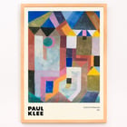 Farbenfrohes abstraktes Design von Paul Klee mit dem Titel „Farbenfrohe Architektur“ Poster zeigt abstrakte geometrische Kunst von Paul Klee mit dem Titel „Farbenfrohe Architektur“ mit lebendigen Formen und Farben.