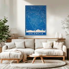 Mappa minimalista di Valencia dell'artista Minimalista Poster presenta una mappa minimalista dettagliata di Valencia in bianco e blu con lo skyline della città, intitolata Mappa minimalista di Valencia dall'artista.