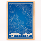 Opera d'arte minimalista di Amsterdam, raffigurante una planimetria dettagliata della città in blu e bianco. Manifesto artistico con mappa minimalista di Amsterdam, raffigurante una mappa blu e bianca di Amsterdam con strade cittadine e corsi d'acqua dettagliati.