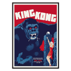 Póster de la película King Kong de Boye que presenta una escena icónica con un mono gigante y una mujer. Afiche de la película King Kong de Boye que muestra a un gorila gigante con ojos rojos agarrando un edificio con una mujer con un vestido rojo levantando su mano.