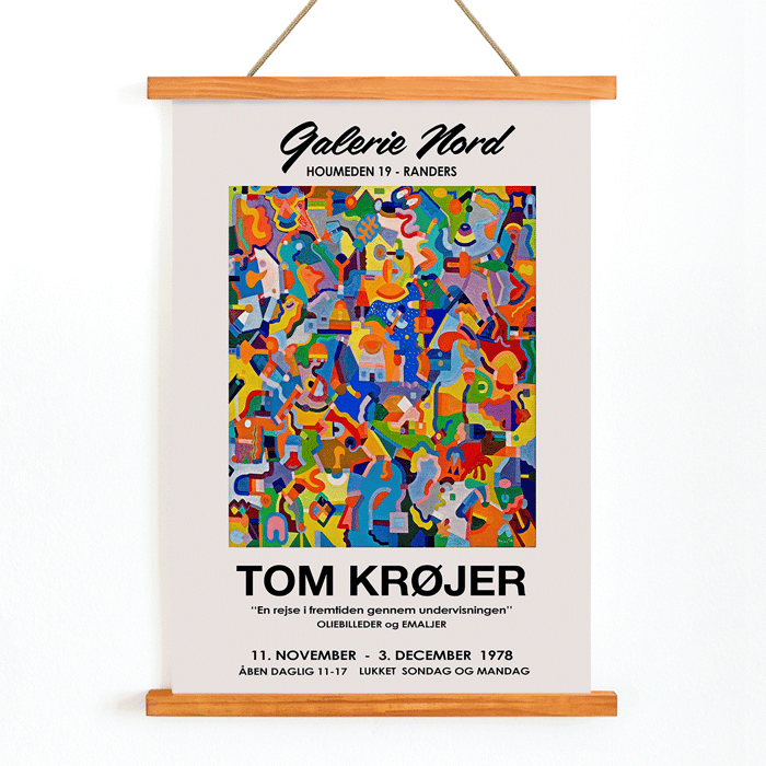 Colorido cartel de exposición de obras de arte abstracto de Tom Krojer titulado En rejse i fremtiden gennem undervisningen. Obra de arte abstracta colorida en el cartel de la exposición de Tom Krojer en la Galerie Nord que presenta formas geométricas audaces.