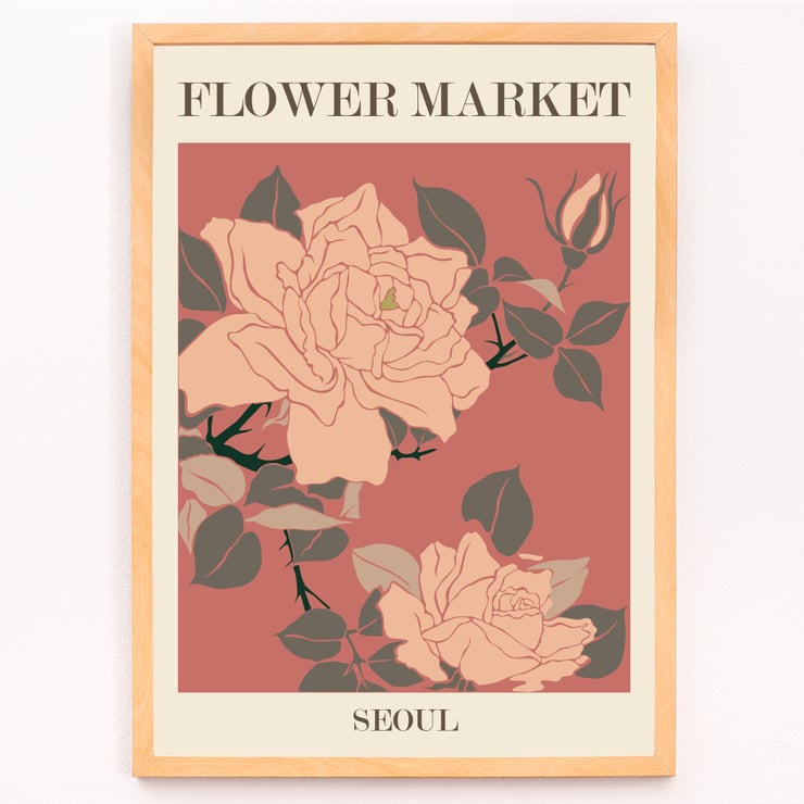 Botanische Illustration eines Rosenblumenmarkts – Seoul von Moryarty Poster mit einem Blumendesign mit dem Titel Flower Market - Seoul von Moryarty mit rosa Blumen und grünen Blättern auf rotem Hintergrund