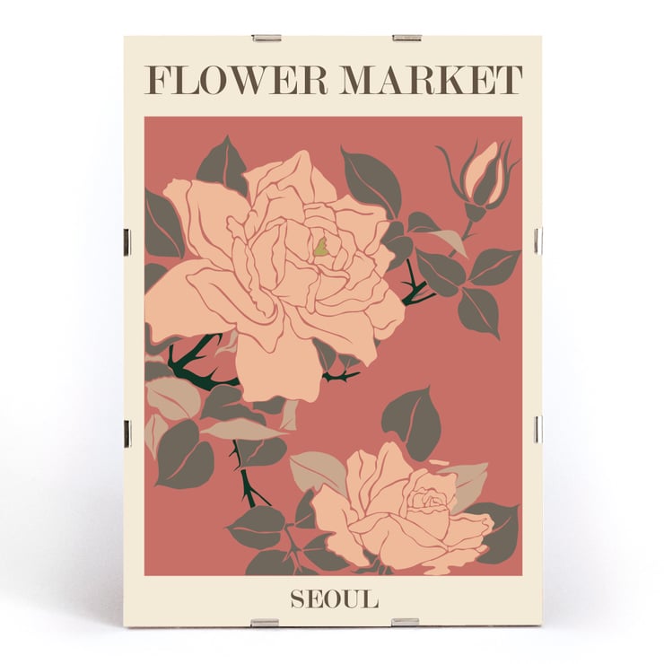 Botanische Illustration eines Rosenblumenmarkts – Seoul von Moryarty Poster mit einem Blumendesign mit dem Titel Flower Market - Seoul von Moryarty mit rosa Blumen und grünen Blättern auf rotem Hintergrund