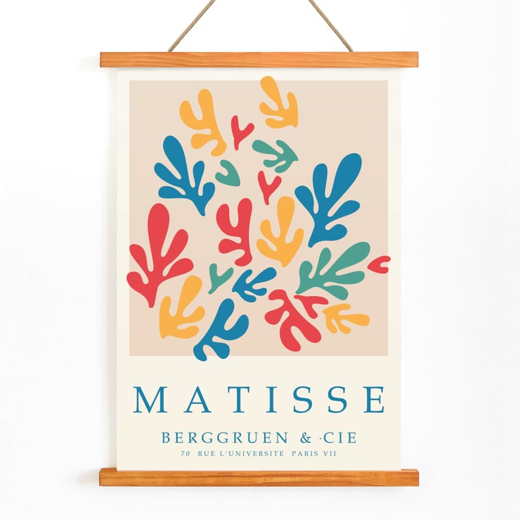Colorful abstract shapes by Matisse in Papiers découpés 2. Poster Papiers découpés 2 inspired by Matisse featuring colorful abstract shapes and text reading Matisse Berggruen & Cie Paris