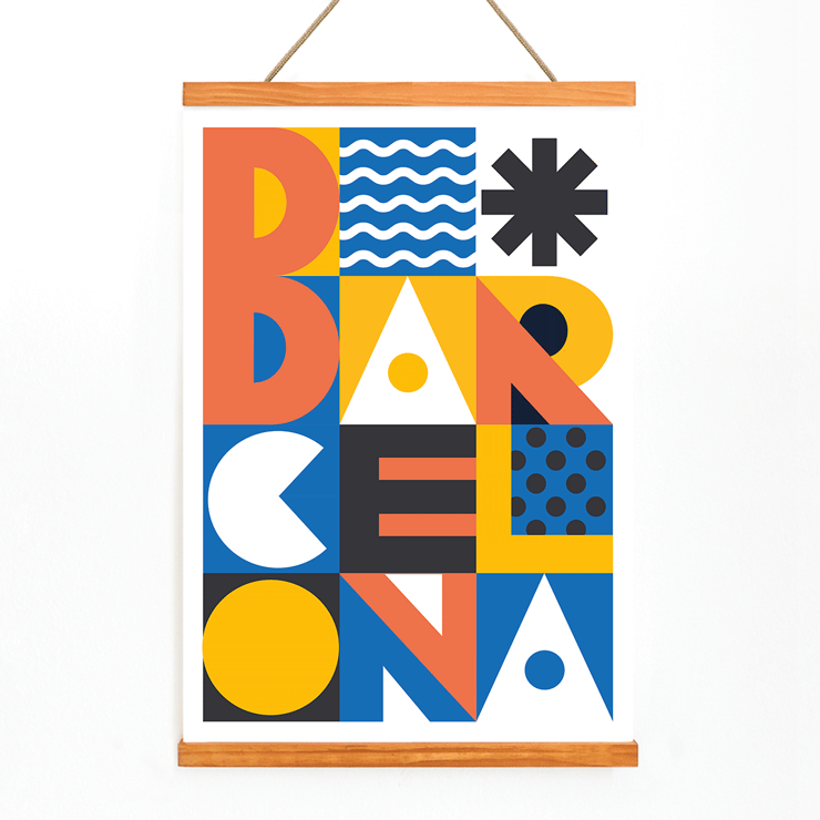 Affiche minimaliste Barcelona Text de Moryarty avec des motifs géométriques audacieux Affiche minimaliste représentant le mot Barcelone avec des formes géométriques et des couleurs vives par l'artiste Moryarty.