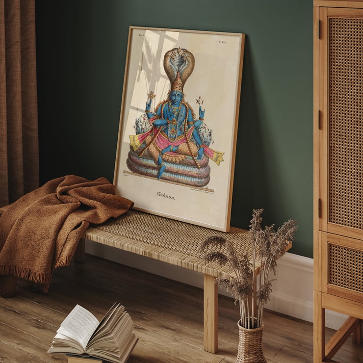 Illustration von Vishnu von Jean-Jacques Chabrélie mit dem Titel Vishnou L'Inde française Poster von Vishnou in traditioneller Kleidung auf einem Schlangenthron sitzend von Jean-Jacques Chabrélie aus dem Kunstwerk Vishnou L'Inde française.