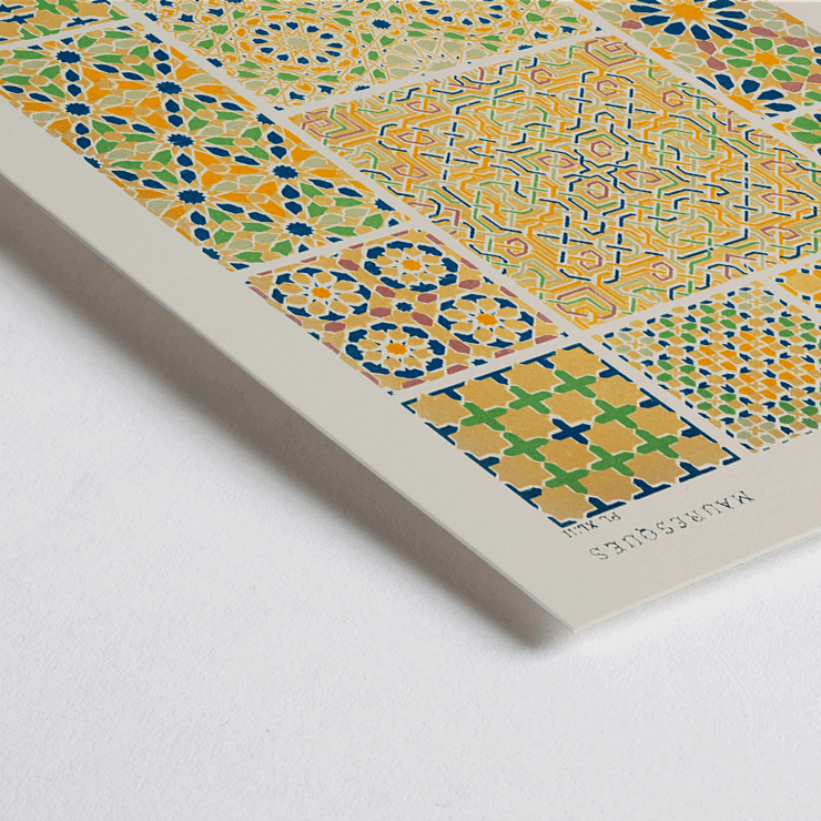 Moresque 5 Vintage-Muster von Owen Jones mit komplizierten geometrischen Designs und lebendigen Farben Poster des Vintage-Musters Moresque 5 aus dem Buch „Grammar of Ornament“ von Owen Jones mit farbenfrohen geometrischen Kacheldesigns