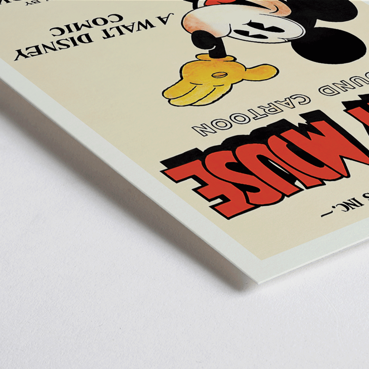 Pôster do Mickey Mouse com arte de Ub Iwerks intitulada Sound Cartoon Uma história em quadrinhos da Walt Disney mostrando o Mickey sorrindo com luvas amarelas e shorts vermelhos
