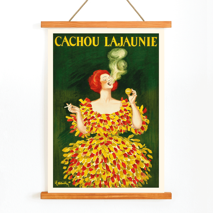 Póster colorido de una mujer con un vestido vibrante con humo creando una cara Cachou Lajaunie de Leonetto Cappiello Póster presenta la obra de arte titulada Cachou Lajaunie de Leonetto Cappiello, que representa a una mujer con un vestido colorido fumando un cigarrillo.