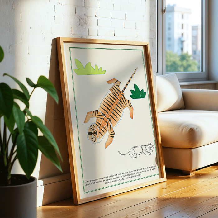 Póster de una ilustración geométrica de un tigre con plantas La Jungle chez moi Pl de Turenne Chevallereau.