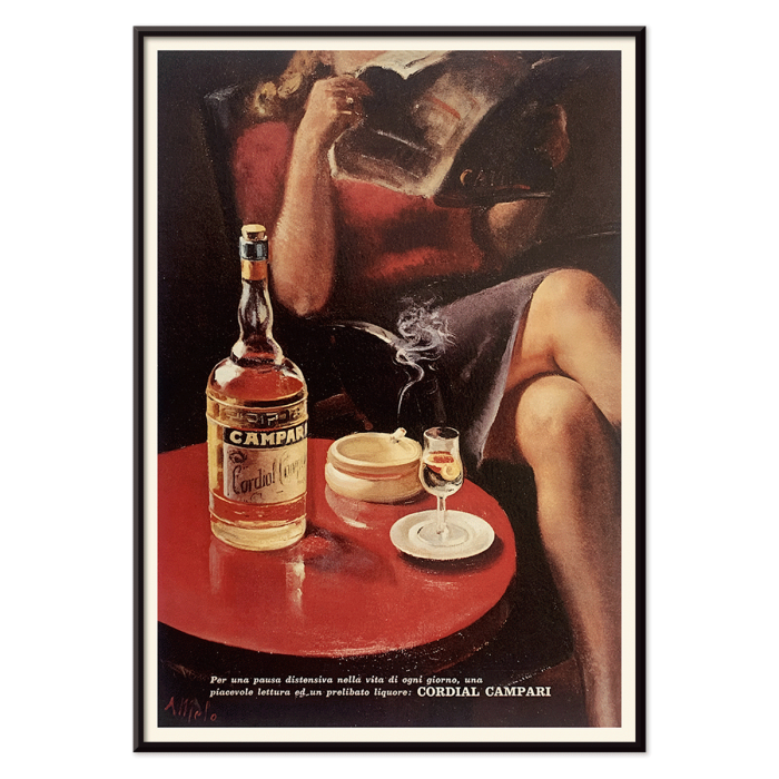 Póster vintage Cordial Campari de Nizzoli que muestra una mujer sentada con una revista y una botella sobre una mesa.