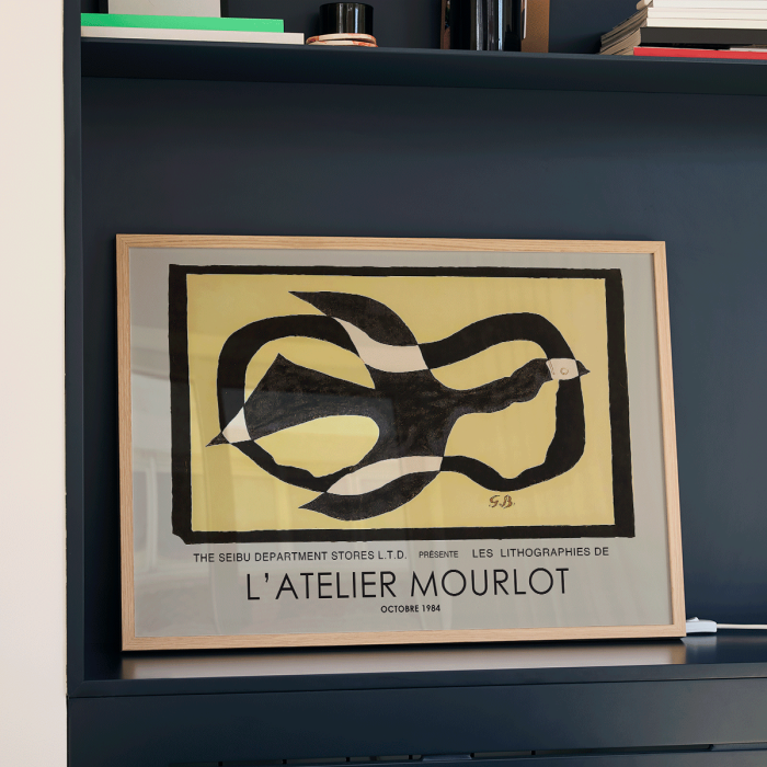 Cartel de la exposición Pájaro pasando a través de una nube de George Braque para L'Atelier Mourlot con imágenes abstractas.