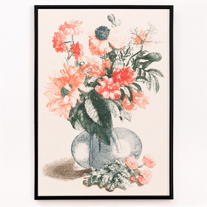 Glass vase with flowers